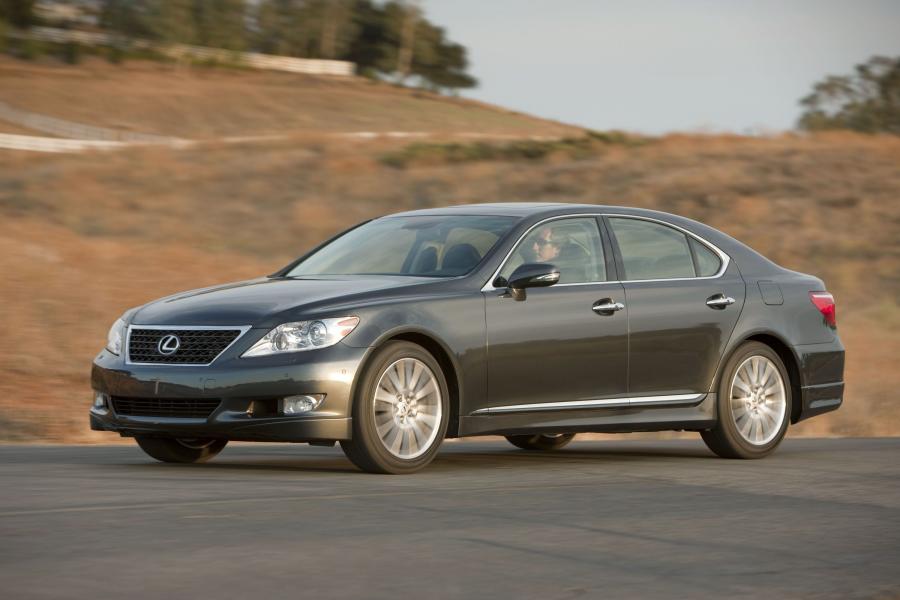  Lexus LS460 Sport 2010 года  (фото 12 из 18)